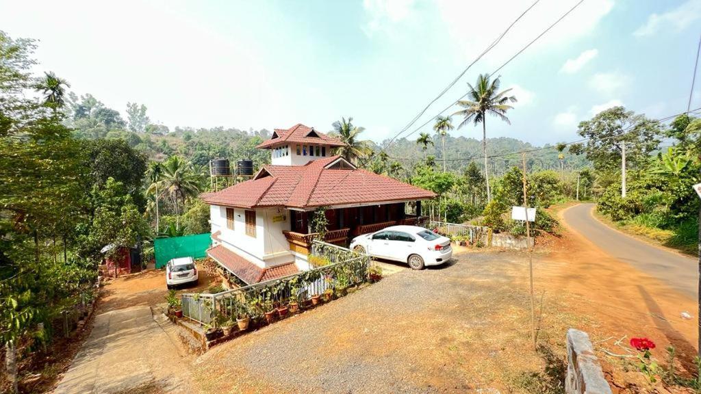 Golden Cypress Resort With Pool -Wayanad Padinjarathara 外观 照片
