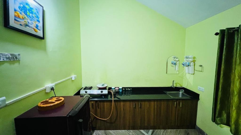 Golden Cypress Resort With Pool -Wayanad Padinjarathara 外观 照片