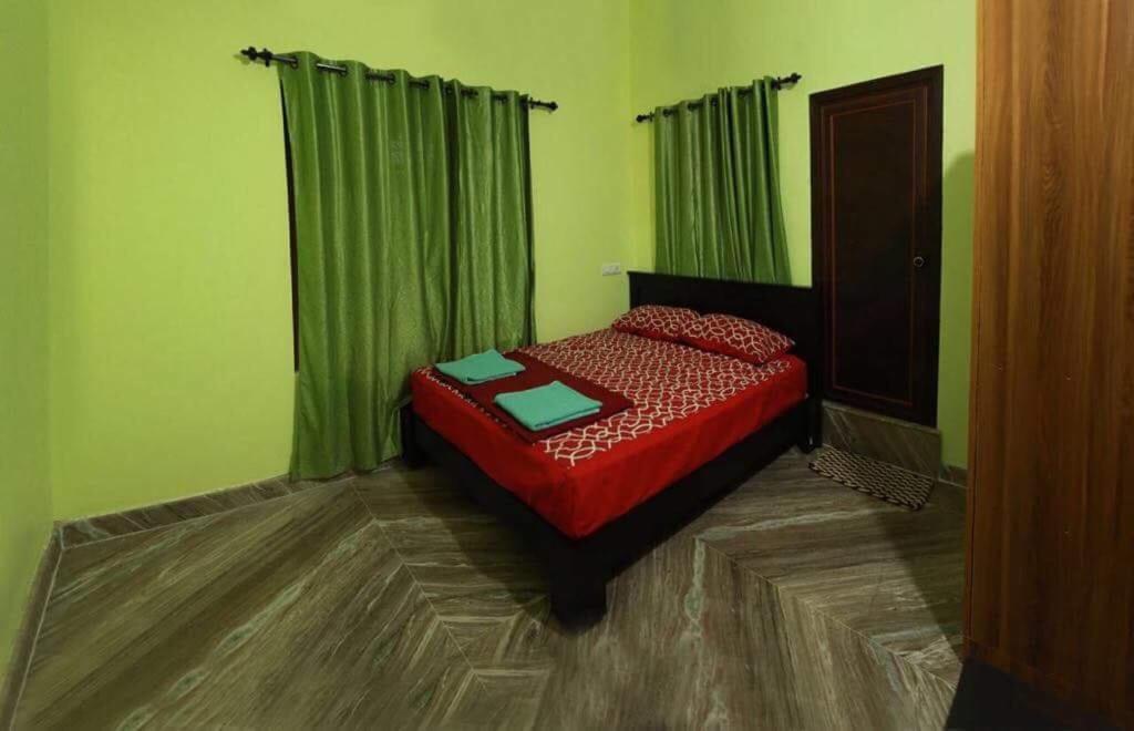 Golden Cypress Resort With Pool -Wayanad Padinjarathara 外观 照片