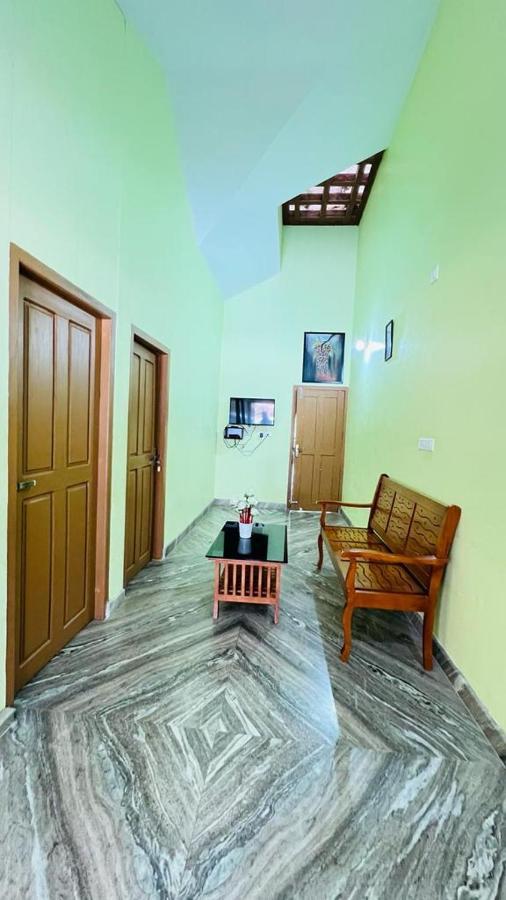 Golden Cypress Resort With Pool -Wayanad Padinjarathara 外观 照片