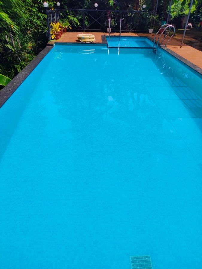 Golden Cypress Resort With Pool -Wayanad Padinjarathara 外观 照片